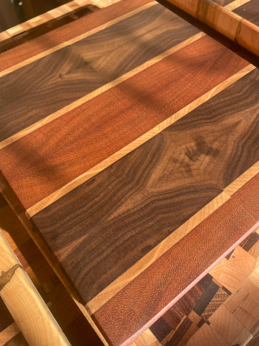 End grain cutting board 8x9x1 1/4"